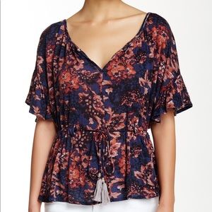 Riverbed Ruffle Sleeve Top